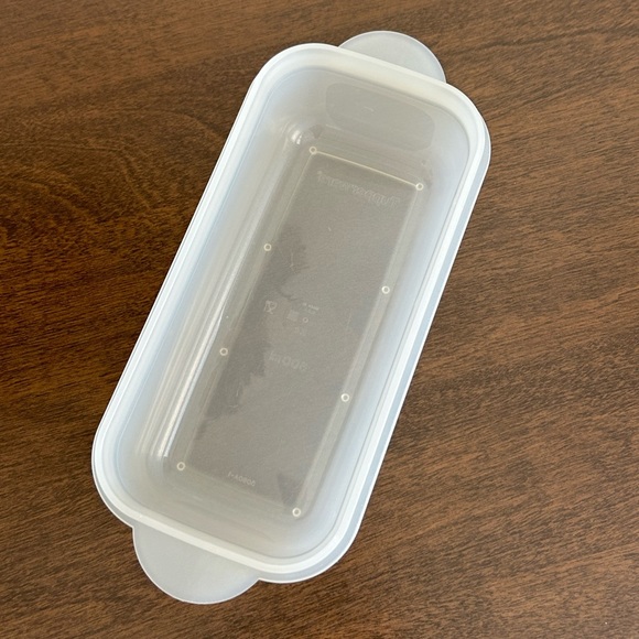 TUPPERWARE CRYSTALWAVE MICROWAVE 2 CUP RECTANGLE CONTAINER BLUE VENT SEAL ~ NICE - Picture 6 of 9